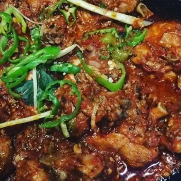 1732610576-chicken-shinwari-karahi-recipe-main-photo